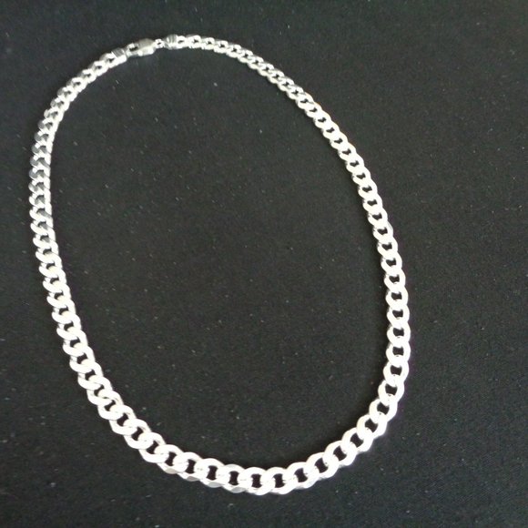 Preloved 8mm Thick Sterling Silver Chain Unisex Necklace SOLID 925 Silver ITALY - Picture 3 of 3